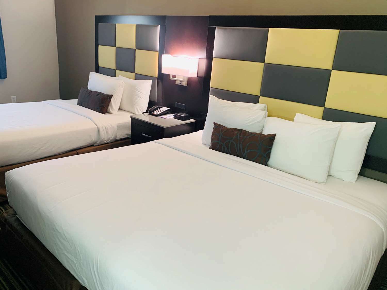 Surestay Plus Hotel By Best Western Рединг Стая снимка