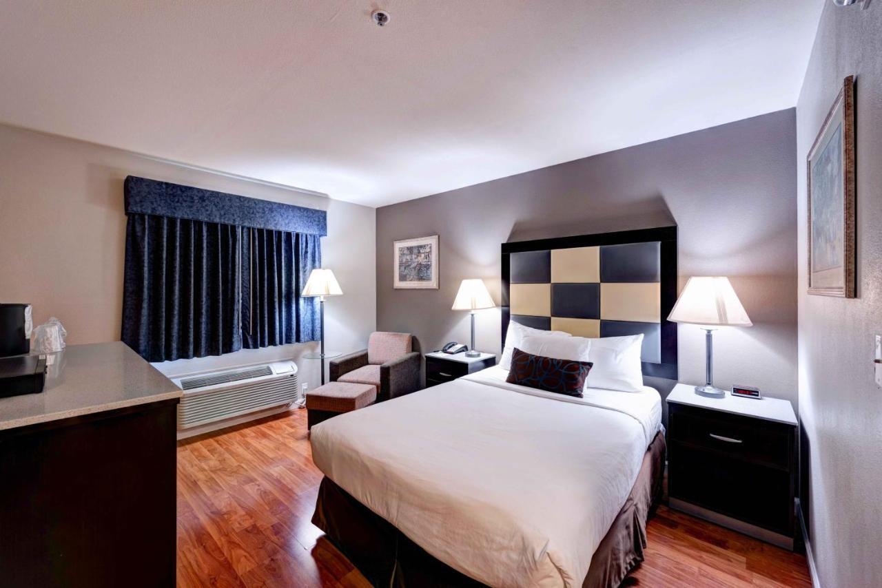 Surestay Plus Hotel By Best Western Рединг Екстериор снимка