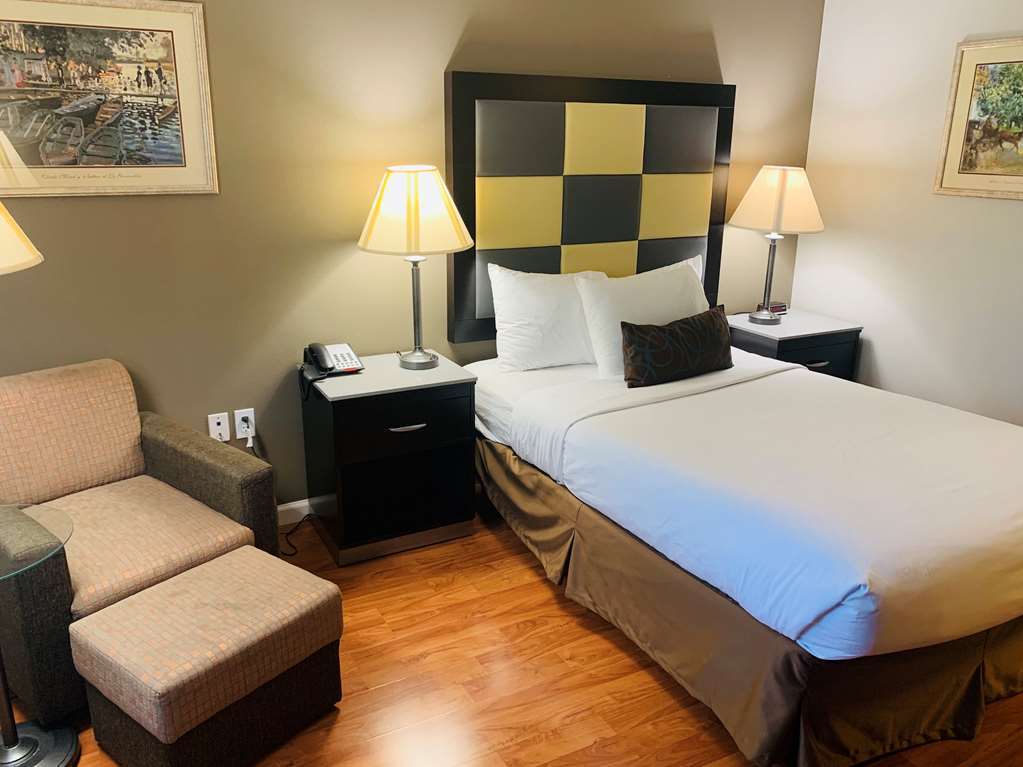 Surestay Plus Hotel By Best Western Рединг Стая снимка