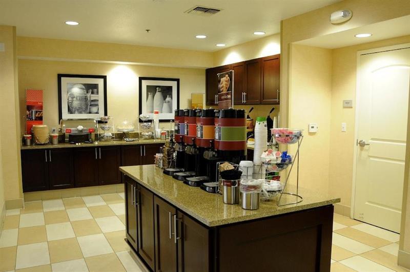 Surestay Plus Hotel By Best Western Рединг Екстериор снимка