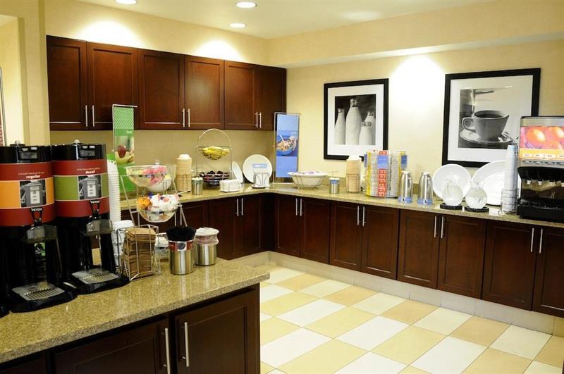 Surestay Plus Hotel By Best Western Рединг Екстериор снимка